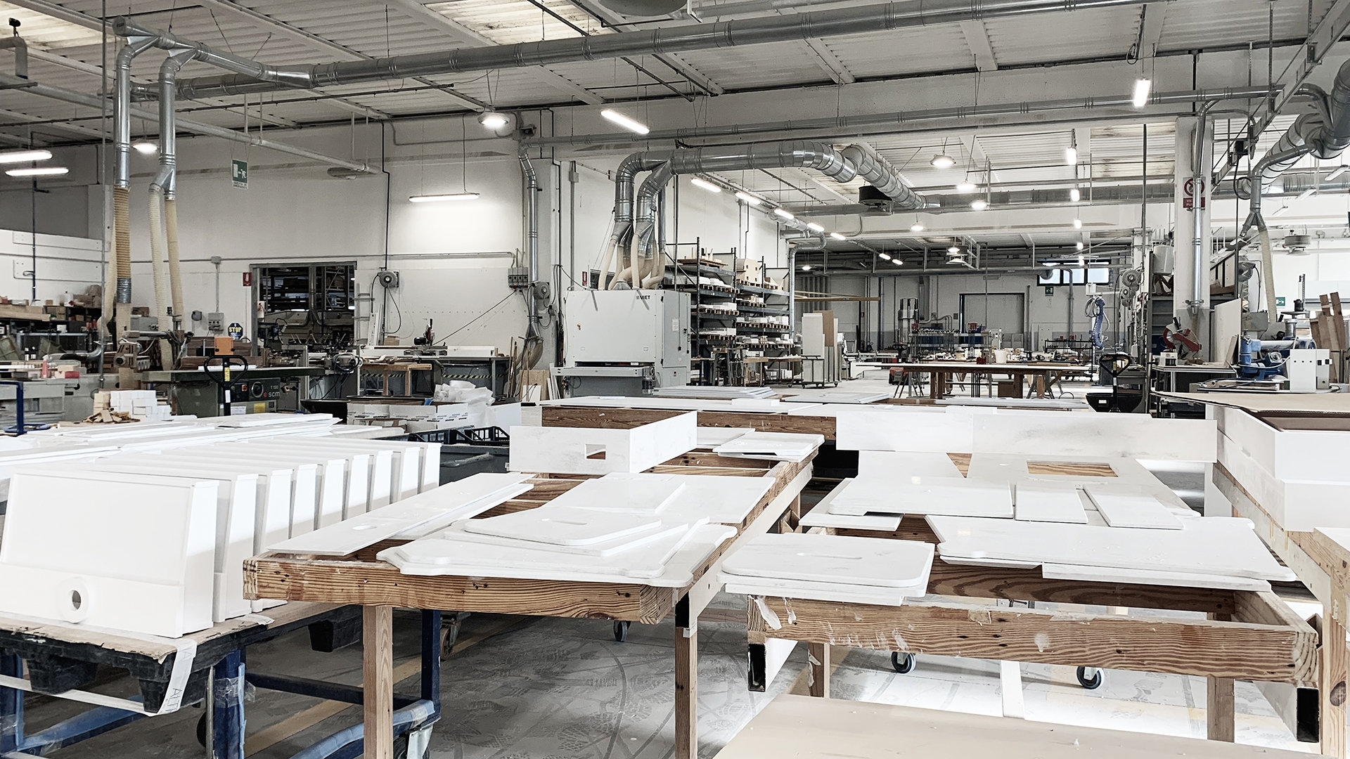 GORTAN: INDUSTRIA CORIAN PER L’INDUSTRIA